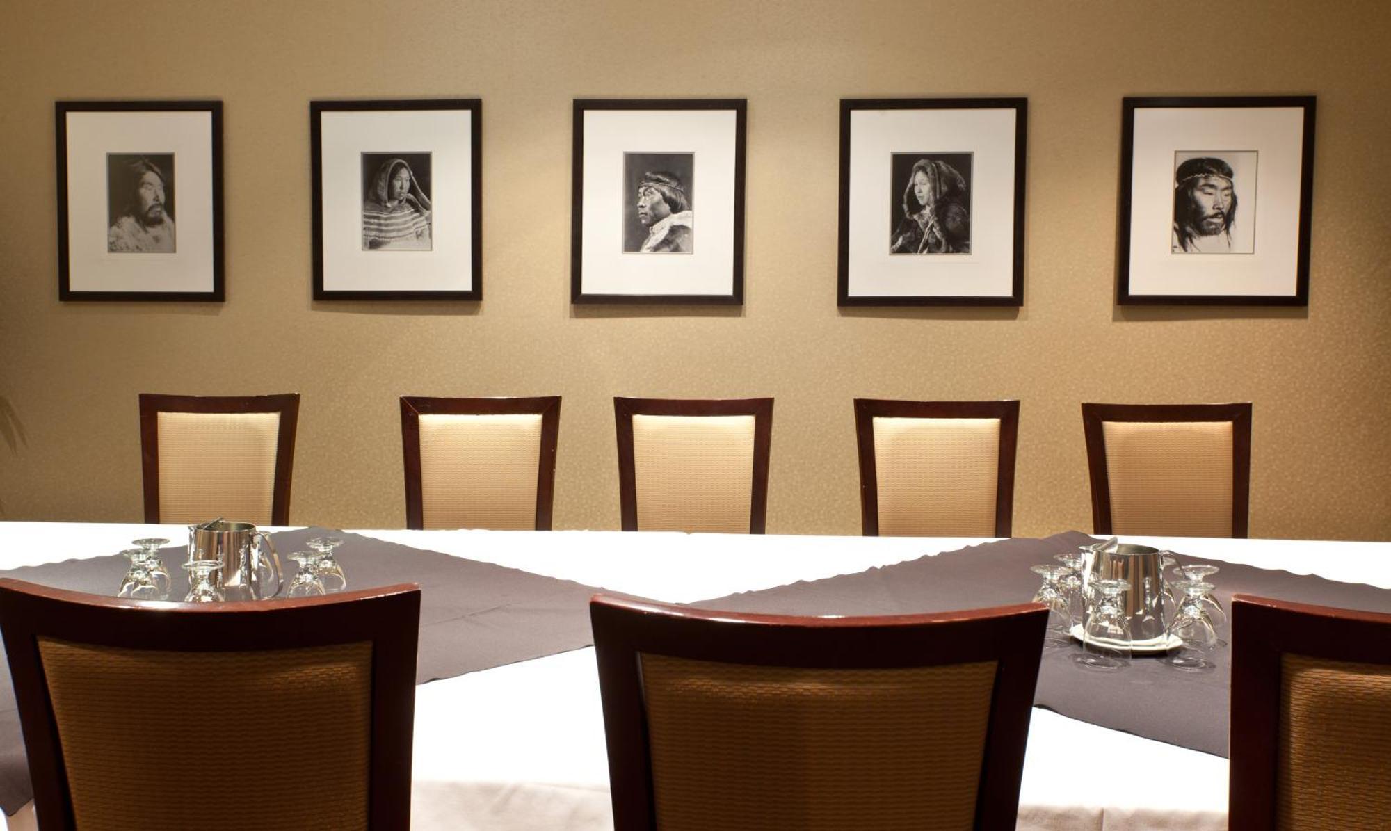 The Frobisher Inn 이칼루이트 외부 사진